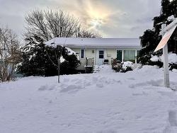 82 Sunnybrae Avenue  Halifax, NS B3N 2G7