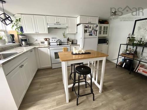 82 Sunnybrae Avenue, Halifax, NS 