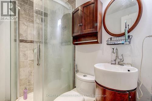 3124 Patrick Crescent, Mississauga, ON - Indoor Photo Showing Bathroom