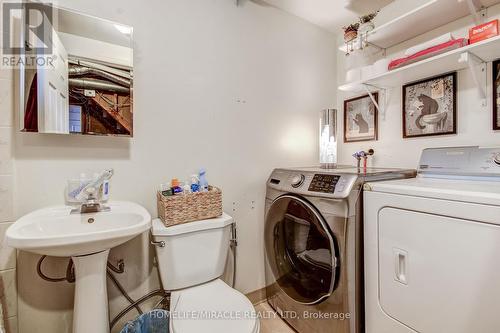 3124 Patrick Crescent, Mississauga, ON - Indoor Photo Showing Laundry Room