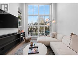 3429 PORTER STREET  Vancouver, BC V5N 4H2