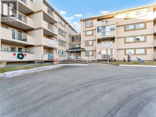 210, 22 Park Meadows Drive SE  Medicine Hat, AB T1B 4E8