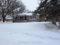 103 BRIDGE STREET  Selwyn, ON K0L 2H0