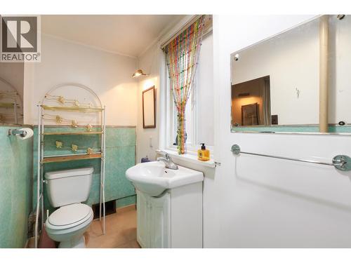 329 E Pender Street, Vancouver, BC - Indoor Photo Showing Bathroom