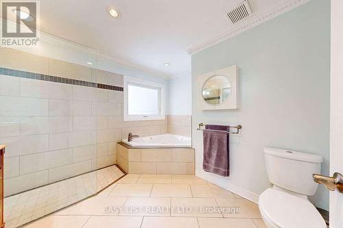 37 Nevada Crescent, Vaughan, ON - Indoor Photo Showing Bathroom