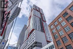 914 - 318 RICHMOND STREET W  Toronto, ON M5V 0B4