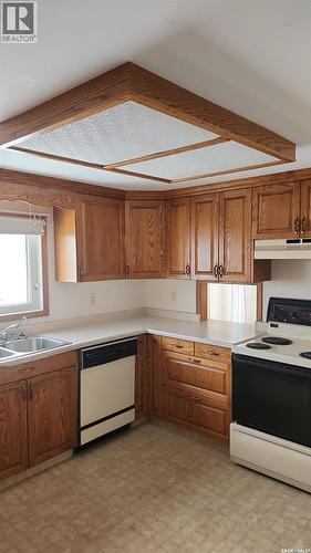524 Boscurvis Avenue, Oxbow, SK - Indoor Photo Showing Kitchen With Double Sink