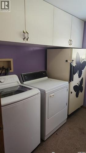 524 Boscurvis Avenue, Oxbow, SK - Indoor Photo Showing Laundry Room