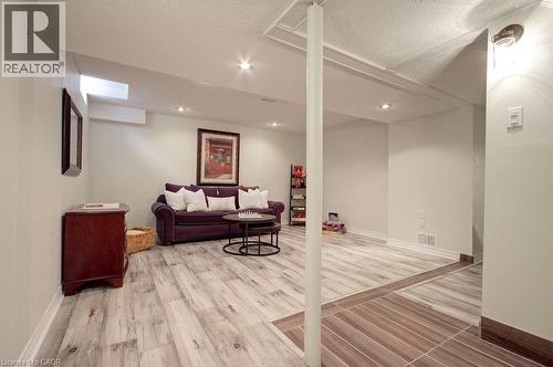 2446 Sutton Drive, Burlington, ON - Indoor