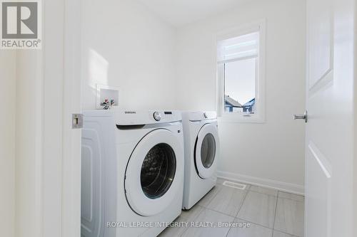850 Cappamore Drive, Ottawa, ON - Indoor Photo Showing Laundry Room