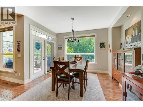 2423 Paramount Drive, West Kelowna, BC - Indoor Photo Showing Dining Room