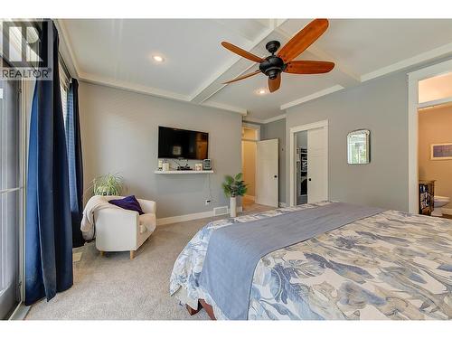 2423 Paramount Drive, West Kelowna, BC - Indoor Photo Showing Bedroom