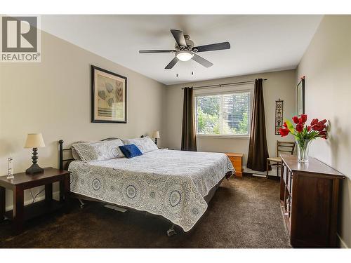 2423 Paramount Drive, West Kelowna, BC - Indoor Photo Showing Bedroom