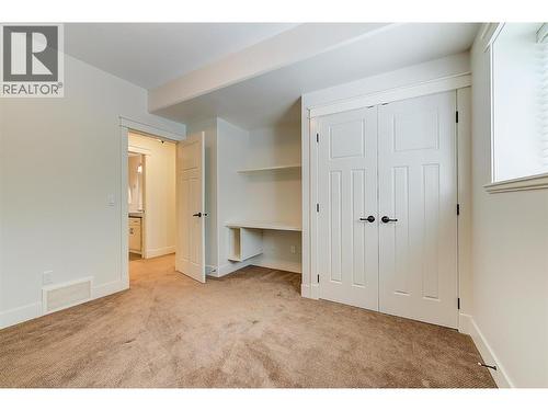 2423 Paramount Drive, West Kelowna, BC - Indoor Photo Showing Other Room