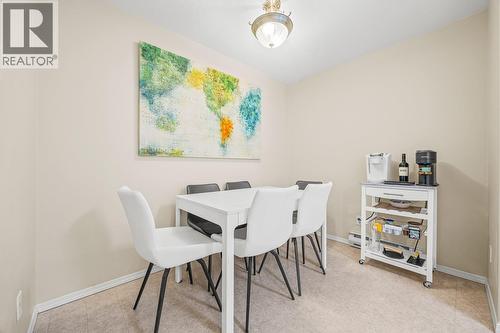 555 Houghton Road Unit# 206, Kelowna, BC - Indoor Photo Showing Dining Room