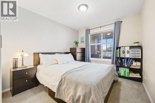 555 Houghton Road Unit# 206, Kelowna, BC - Indoor Photo Showing Bedroom