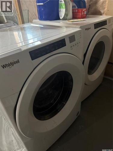 104 Westfield Road, Saskatoon, SK - Indoor Photo Showing Laundry Room