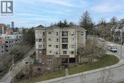 101 202 MOWAT STREET  New Westminster, BC V3M 4B2