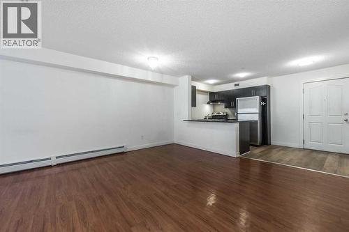 217, 7130 80 Avenue Ne, Calgary, AB - Indoor