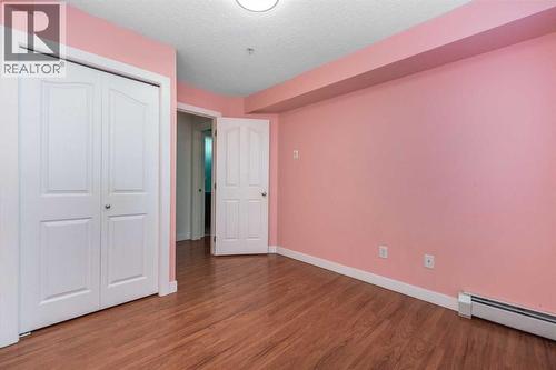 217, 7130 80 Avenue Ne, Calgary, AB - Indoor Photo Showing Other Room
