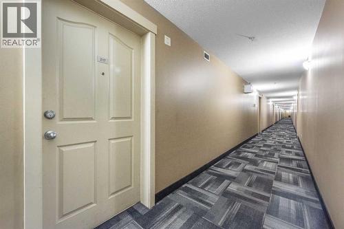 217, 7130 80 Avenue Ne, Calgary, AB - Indoor Photo Showing Other Room