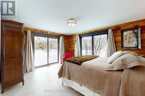 13551 Concession 5 Road, Uxbridge, ON - Indoor Photo Showing Bedroom