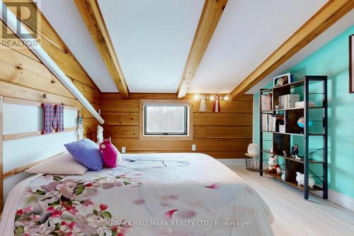 13551 Concession 5 Road, Uxbridge, ON - Indoor Photo Showing Bedroom
