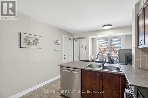 755 Lakeridge Drive, Ottawa, ON - Indoor Photo Showing Kitchen With Double Sink