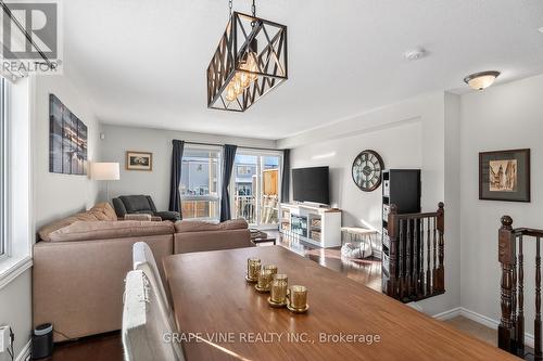 755 Lakeridge Drive, Ottawa, ON - Indoor Photo Showing Dining Room