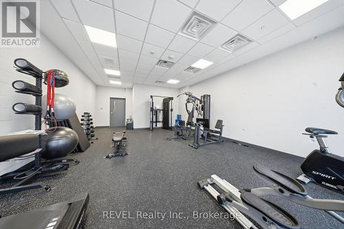 605 - 118 West Street, Port Colborne (Sugarloaf), ON - Indoor Photo Showing Gym Room