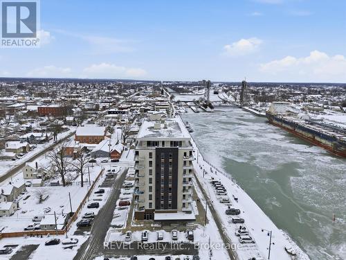 605 - 118 West Street, Port Colborne (Sugarloaf), ON - Outdoor With Body Of Water With View