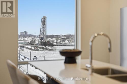 605 - 118 West Street, Port Colborne (Sugarloaf), ON - Indoor Photo Showing Bathroom