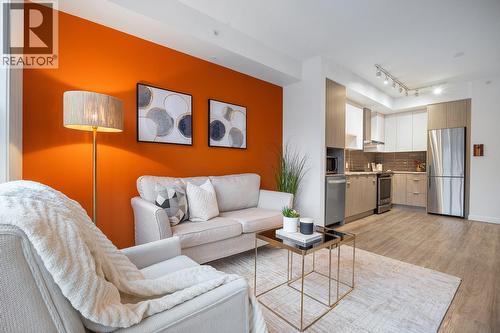 1775 Chapman Place Unit# Ph12, Kelowna, BC - Indoor