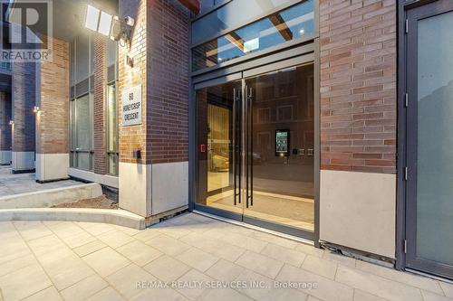 1007 - 60 Honeycrisp Crescent, Vaughan, ON - Outdoor With Balcony With Exterior