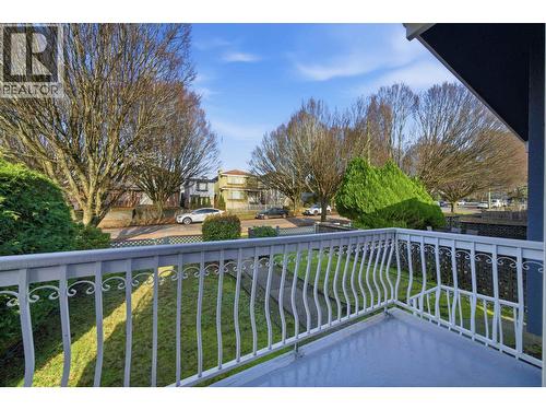 154 E 64Th Avenue, Vancouver, BC - Outdoor