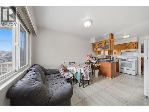 154 E 64Th Avenue, Vancouver, BC - Indoor Photo Showing Kitchen