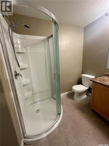 595 Cook Crescent, La Ronge, SK - Indoor Photo Showing Bathroom