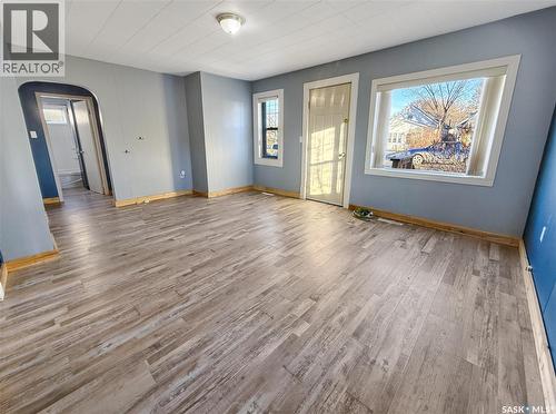 240 8Th Avenue Ne, Swift Current, SK - Indoor