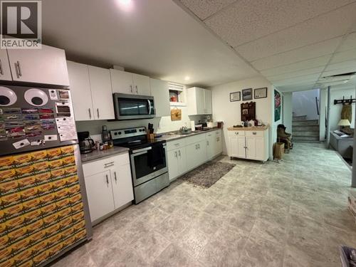 3039 Ridgeview Drive, Prince George, BC - Indoor Photo Showing Kitchen