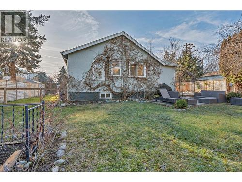 10120 Julia Street, Summerland, BC - Outdoor