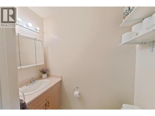 2401 12Th Street N Unit# 20, Cranbrook, BC - Indoor Photo Showing Bathroom