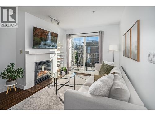 407 3240 ST JOHNS STREET  Port Moody, BC V3H 0C1