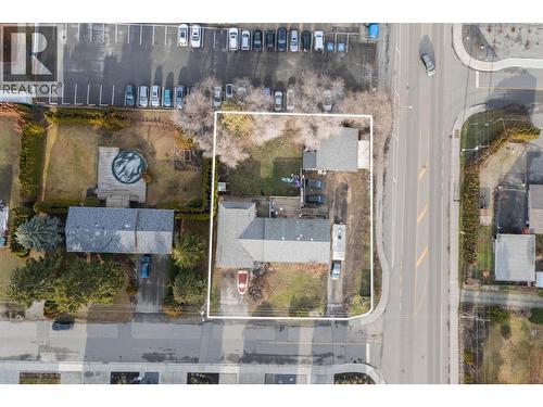 698 Balsam Road, Kelowna, BC - Outdoor