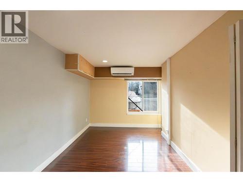 698 Balsam Road, Kelowna, BC - Indoor Photo Showing Other Room