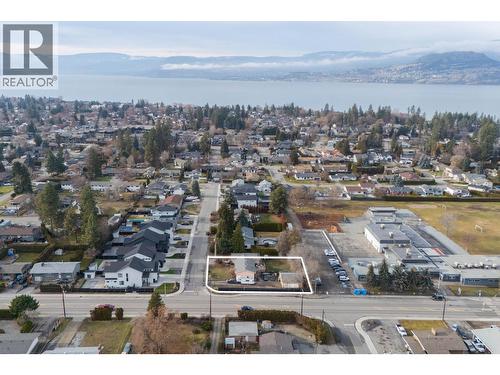 698 Balsam Road, Kelowna, BC - Outdoor With Body Of Water With View