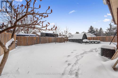 18 Uplands Place, Guelph (Victoria North), ON - Outdoor