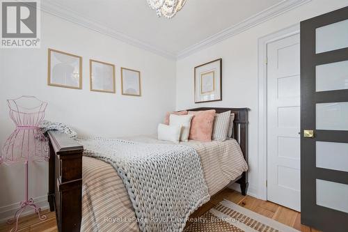 18 Uplands Place, Guelph (Victoria North), ON - Indoor Photo Showing Bedroom