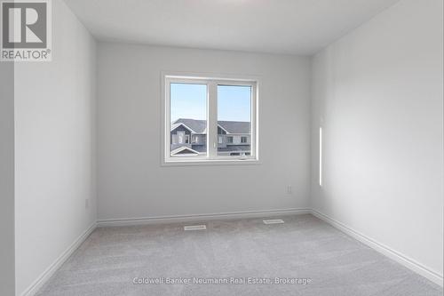 Bedroom 3 - 222 Histand Trail, Kitchener, ON - Indoor Photo Showing Other Room