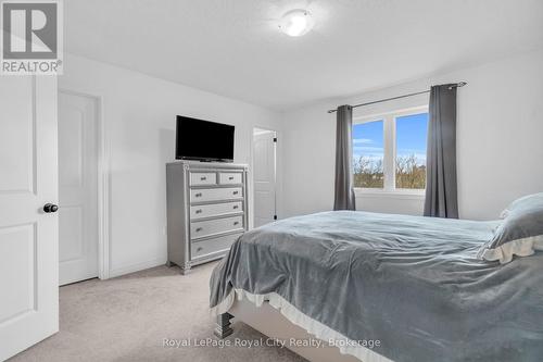 7 - 269 Watson Parkway N, Guelph (Grange Road), ON - Indoor Photo Showing Bedroom