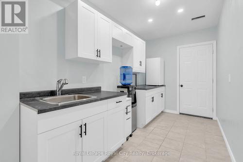 7 - 269 Watson Parkway N, Guelph (Grange Road), ON - Indoor Photo Showing Kitchen